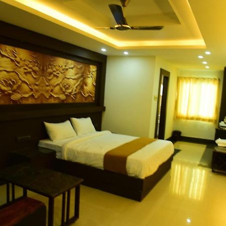Vaishnavi Residency Tiptur 호텔 Tarikere 외부 사진