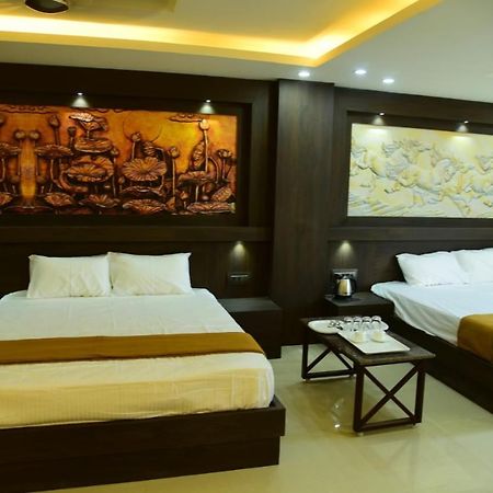 Vaishnavi Residency Tiptur 호텔 Tarikere 외부 사진