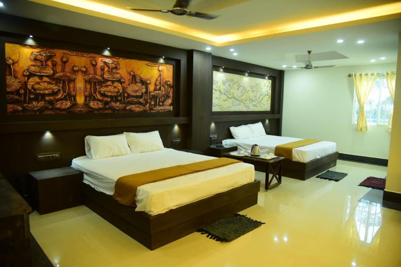 Vaishnavi Residency Tiptur 호텔 Tarikere 외부 사진