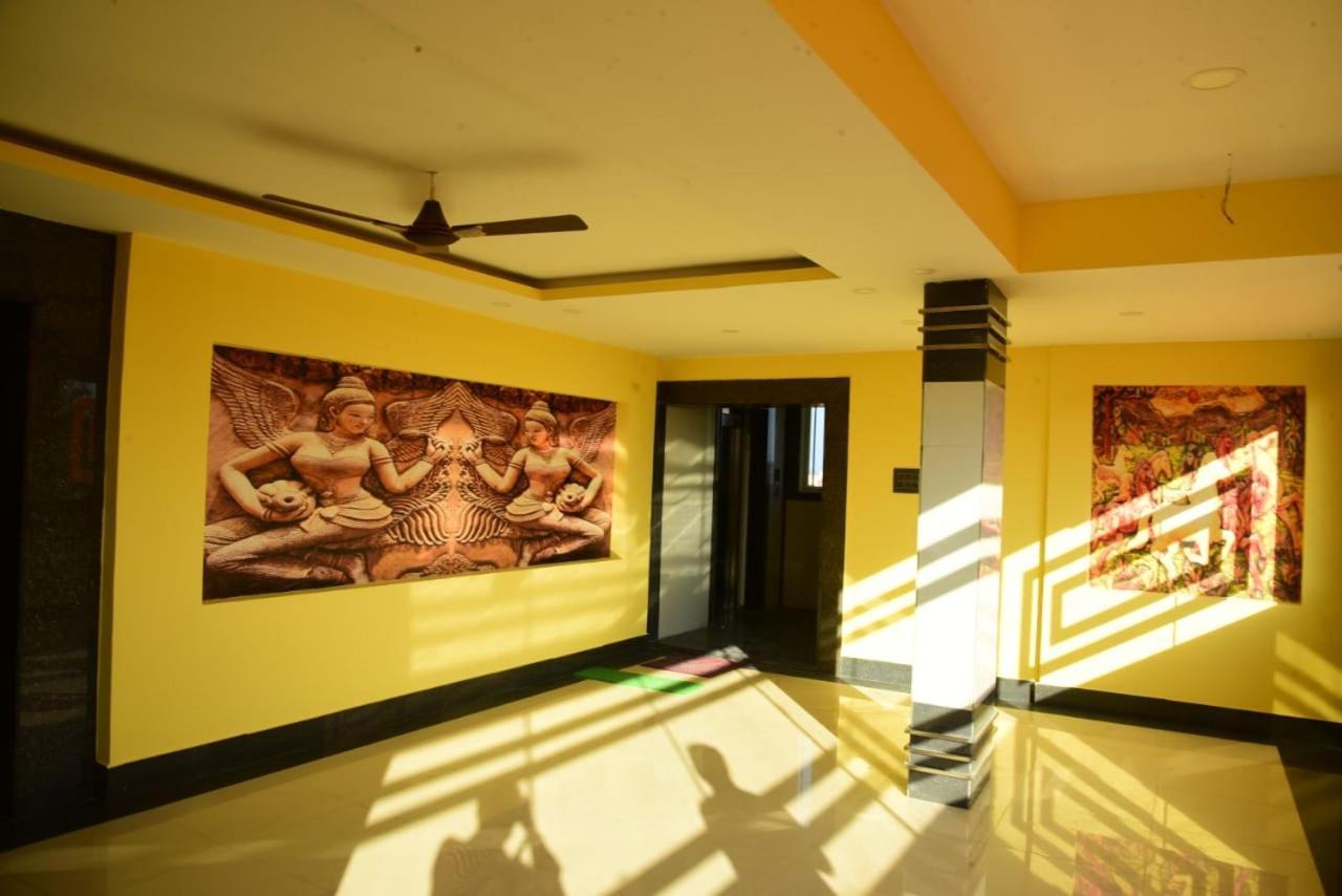 Vaishnavi Residency Tiptur 호텔 Tarikere 외부 사진